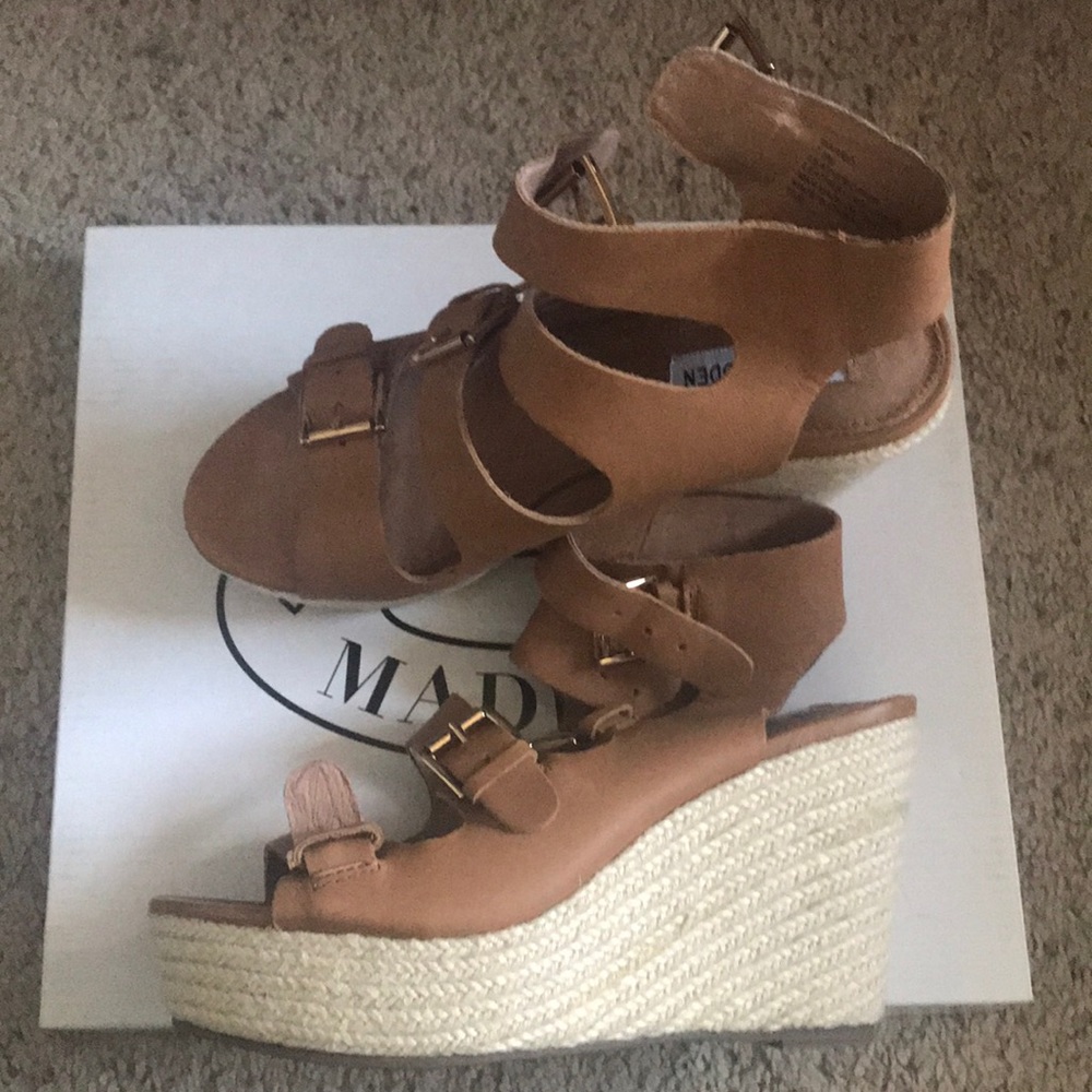 Shoes wedges by Steve Madden